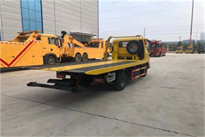 康乐非事故拖车