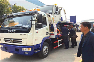 康乐汽车道路救援拖车价格